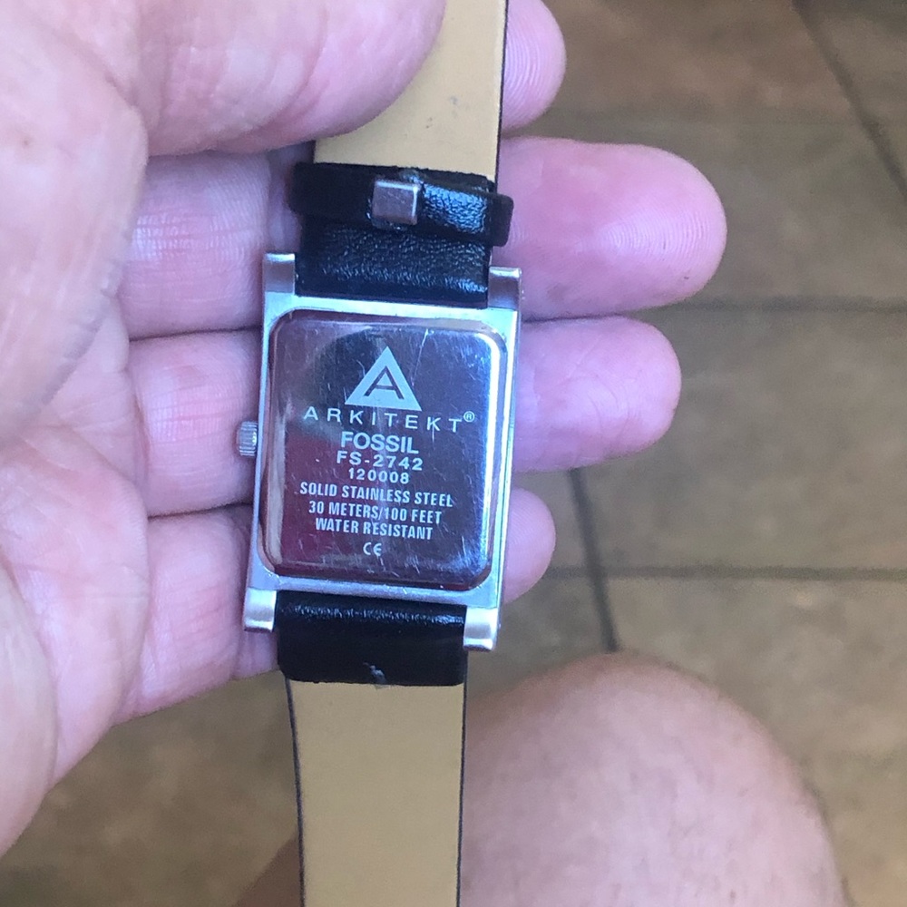 Fossil Watch Good Working Condition - image 2